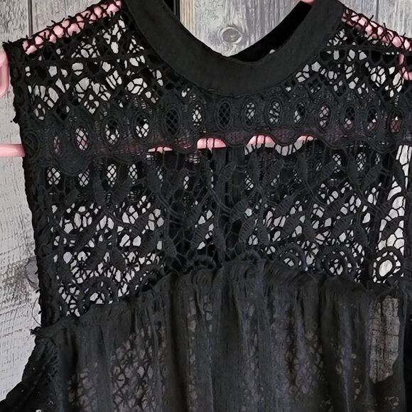 Black Crochet Detail Top - Picture 2 of 2